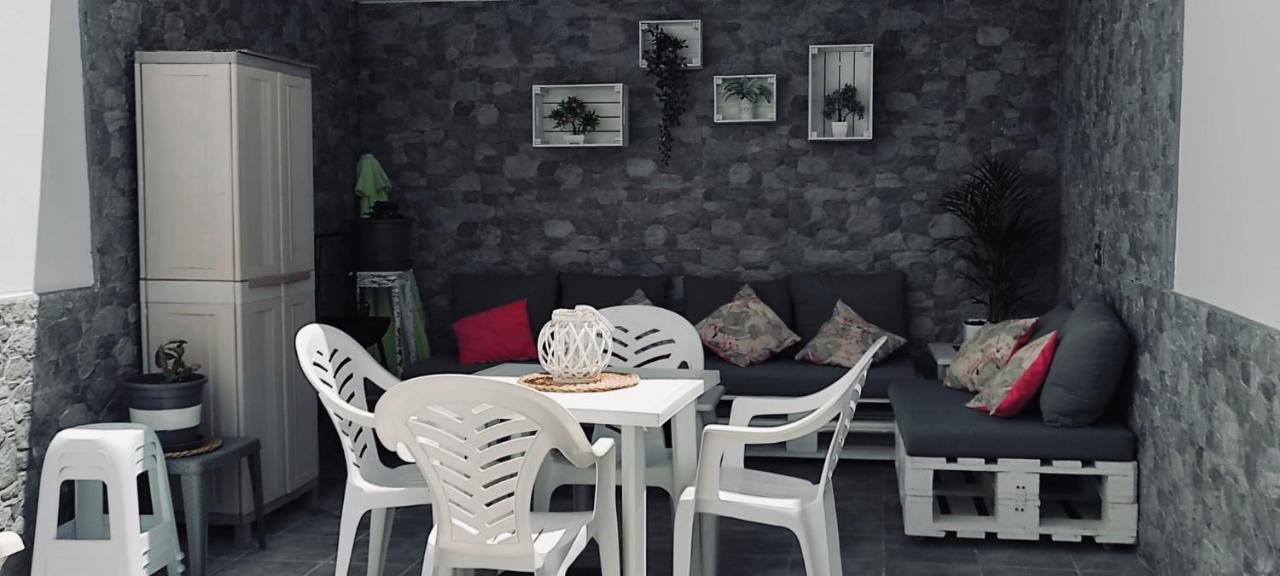 Apartamento Yale Tías Kültér fotó